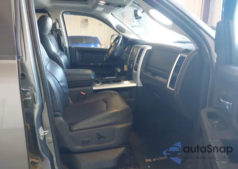 2010 Dodge Ram 1500 Slt/Sport/Trx z USA, uszkodzony, nr VIN 1D7RV1CT7AS243031